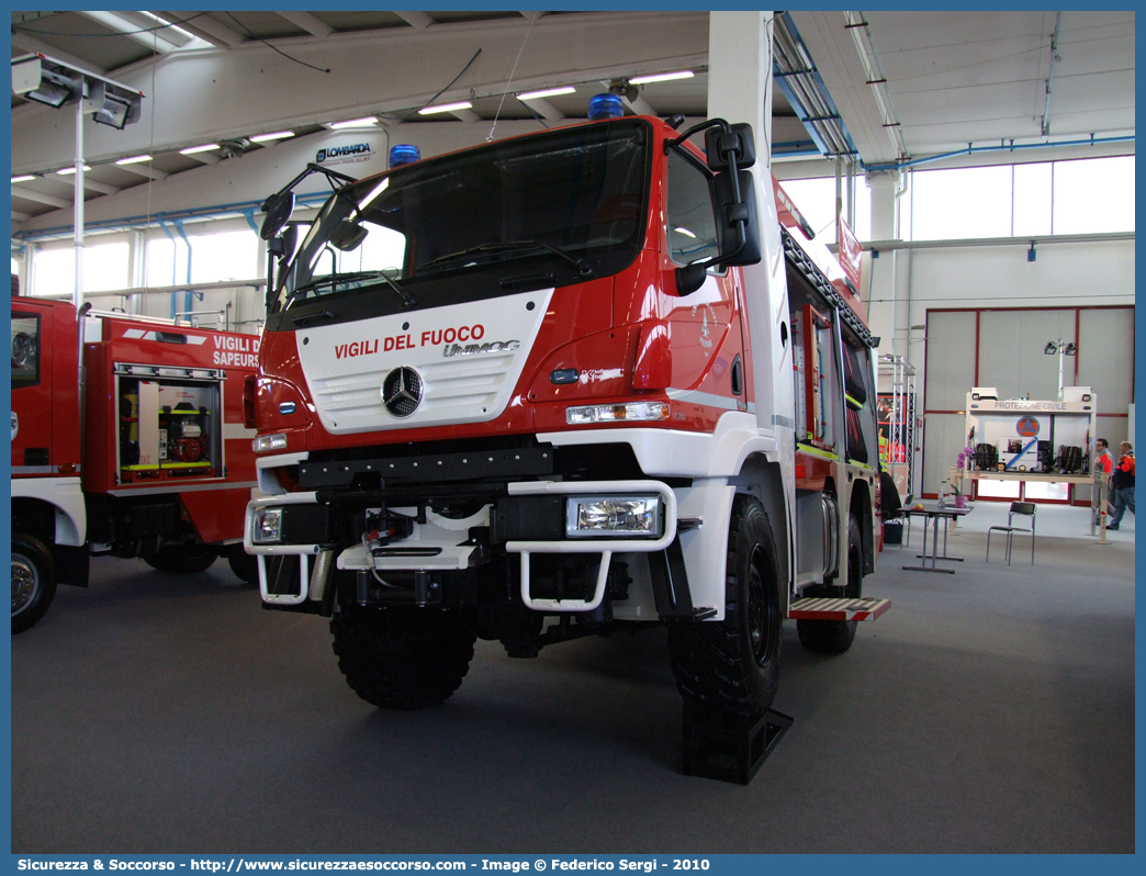 -
Corpo Vigili del Fuoco Volontari Ton
Mercedes-Benz Unimog U20
Allestitore Kofler Fahrzeugbau S.n.c.
Parole chiave: VF;V.F.;Vigili del Fuoco;Vigili;Fuoco;Corpo;Volontari;Ton;Mercedes;Benz;Unimog;U20;Kofler;Fahrzeugbau