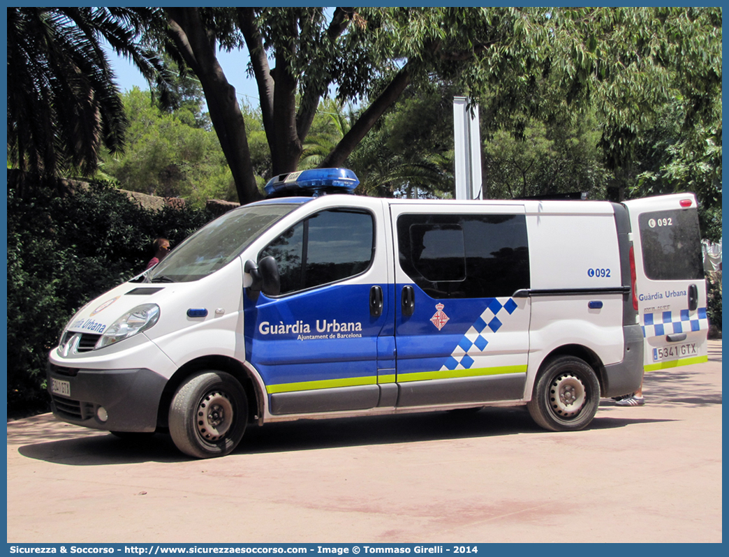 -
Reino de España
Guardia Urbana Ayuntament de Barcelona
Renault Trafic II generation
Parole chiave: Regno di Spagna;Spagna;Espana;España;Reino de España;Guardia;Urbana;Ayuntament;Barcelona;Renault;Trafic