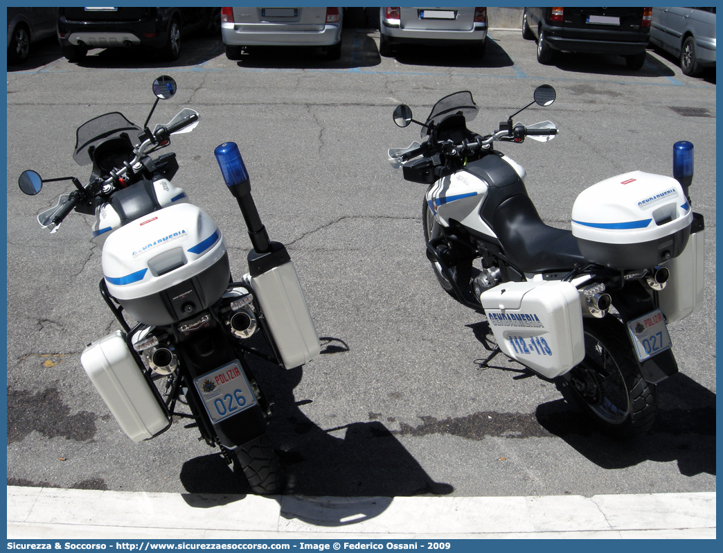 Polizia 026 e 027
Repubblica di San Marino
Gendarmeria
Aprilia Pegaso III serie
Parole chiave: Repubblica;San Marino;RSM;R.S.M.;Gendarmeria;Aprilia;Pegaso