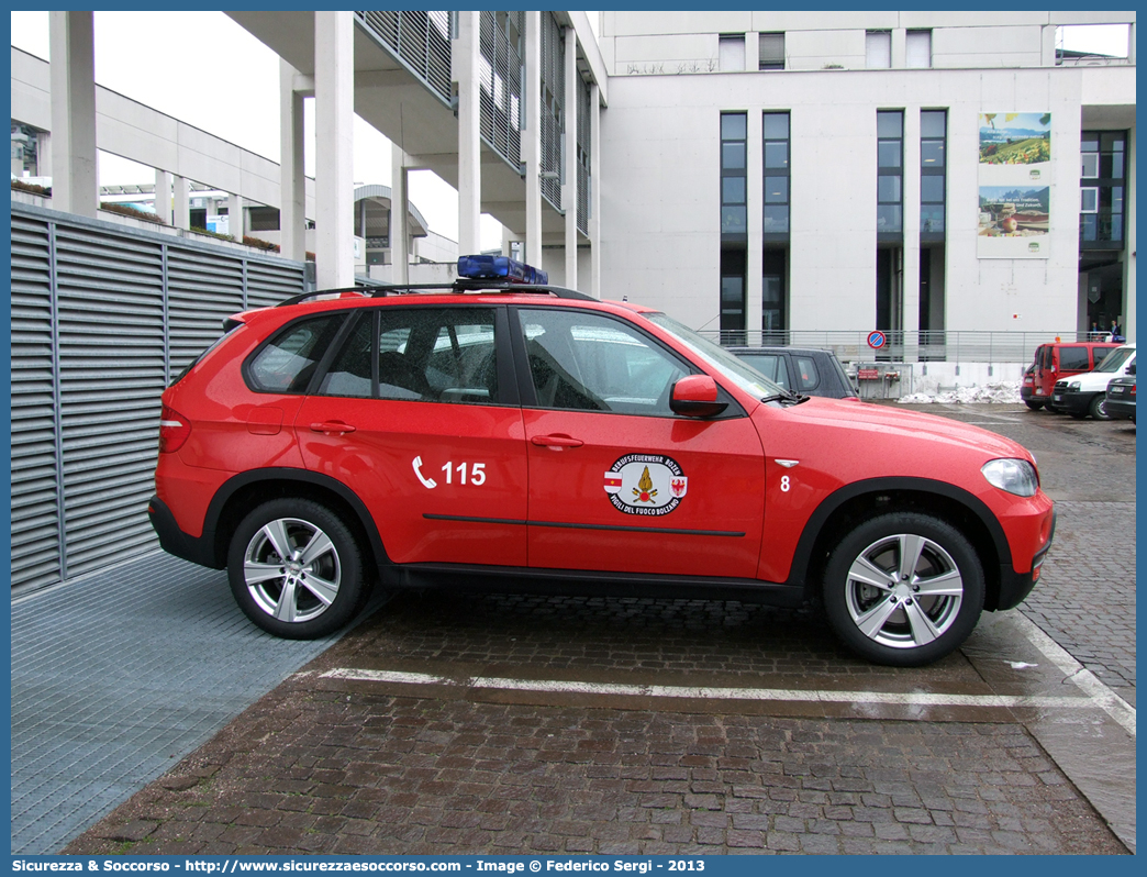 VF 008 BZ
Corpo Permanente dei Vigili del Fuoco Bolzano
Berufsfeuerwehr Bozen
BMW X5 II serie
Parole chiave: VF;VFV;V.F.;V.F.V.;Vigili;Fuoco;Corpo;Permanente;Berufsfeuerwehr;Bolzano;Bozen;BMW;X5