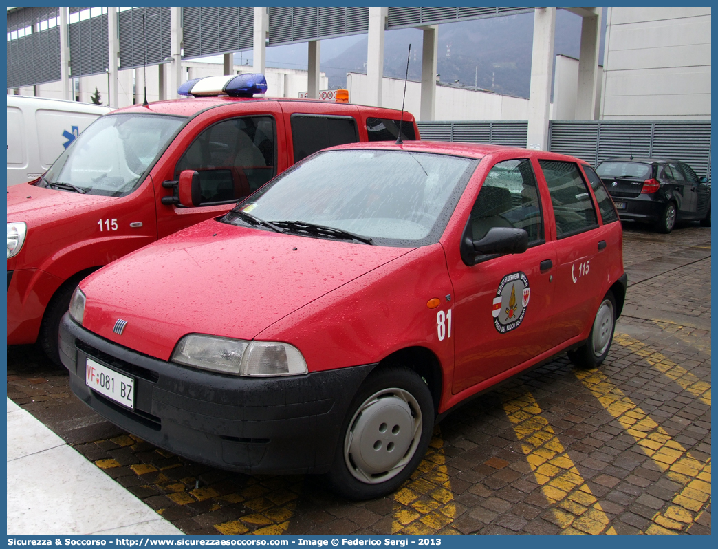 VF 081 BZ
Corpo Permanente dei Vigili del Fuoco Bolzano
Berufsfeuerwehr Bozen
Fiat Punto I serie
Parole chiave: VF;VFV;V.F.;V.F.V.;Vigili;Fuoco;Corpo;Permanente;Berufsfeuerwehr;Bolzano;Bozen;Fiat;Punto