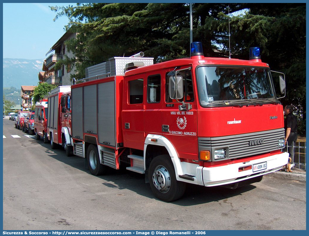 VF 0BN BZ
Vigili del Fuoco Volontari San Giacomo Agruzzo
Freiwillige Feuerwehr St. Jacob Grutzen
Iveco 115-17 Turbo
Allestitore Rosenbauer International AG.
Parole chiave: VF;VFV;V.F.;V.F.V.;Vigili;Fuoco;Volontari;Freiwillige;Feuerwehr;San Giacomo;Agruzzo;St;Jacob;Grutzen;Iveco;115;17;Turbo