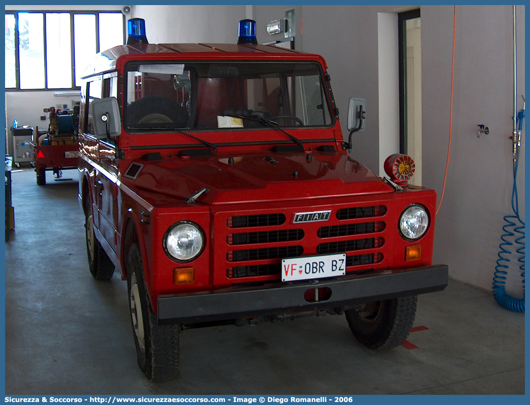 VF 0BR BZ
Vigili del Fuoco Volontari San Giacomo Agruzzo
Freiwillige Feuerwehr St. Jacob Grutzen
Fiat Nuova Campagnola HT
Parole chiave: VF;VFV;V.F.;V.F.V.;Vigili;Fuoco;Volontari;Freiwillige;Feuerwehr;San Giacomo;Agruzzo;St;Jacob;Grutzen;Fiat;Campagnola;AR76