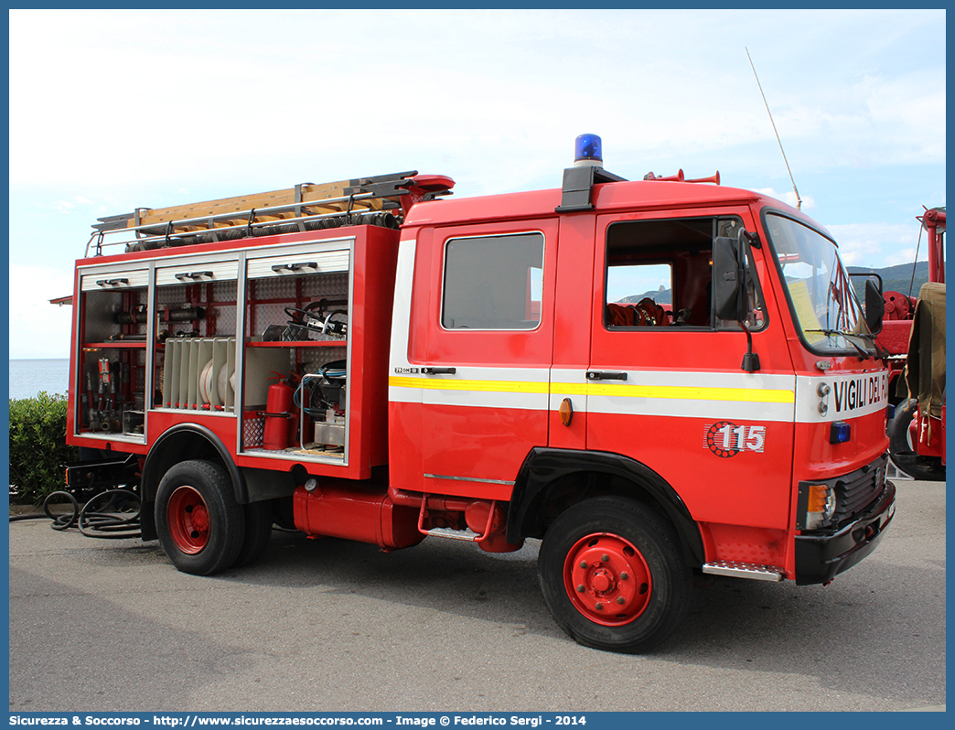 VF 12887
Corpo Nazionale Vigili del Fuoco
Fiat Iveco OM 79-13
Allestitore Baribbi S.p.A.
Parole chiave: VVF;V.V.F.;Corpo;Nazionale;Vigili;del;Fuoco;AutoPompaSerbatoio;APS;AutoPompa;Fiat;Iveco;OM;79-13;79;13;79.13;Baribbi