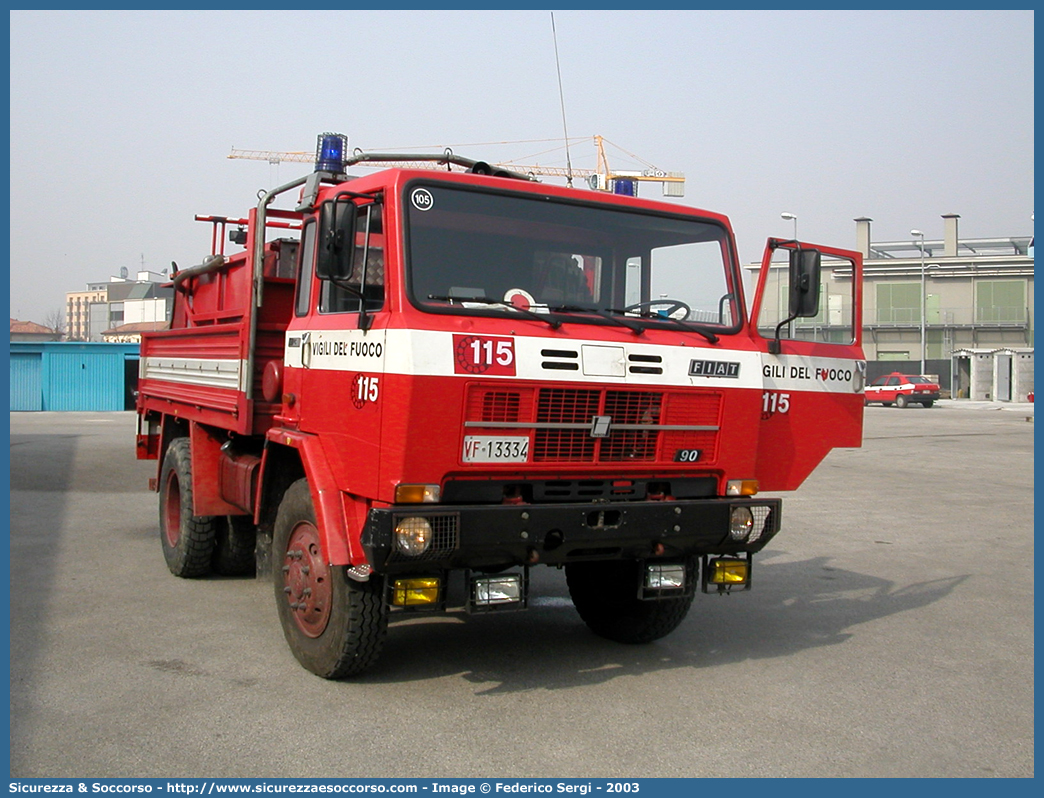 VF 13334
Corpo Nazionale Vigili del Fuoco
Iveco 90PC
Parole chiave: VVF;V.V.F.;Corpo;Nazionale;Vigili;del;Fuoco;Iveco;90PC