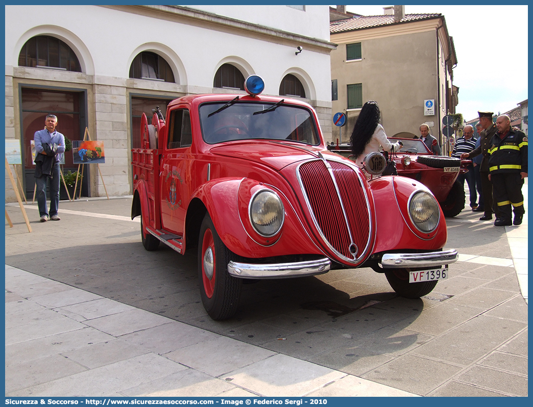 VF 1396
Corpo Nazionale Vigili del Fuoco
Fiat 1500 6C
Allestitore Società Anonima Bergomi
Parole chiave: VVF;V.V.F.;Corpo;Nazionale;Vigili;del;Fuoco;APS;A.P.S.;AutoPompaSerbatoio;AutoPompa;Fiat;1500;6C