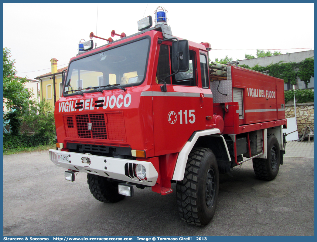 VF 14885
Corpo Nazionale Vigili del Fuoco
Iveco 90PC
Parole chiave: VVF;V.V.F.;Corpo;Nazionale;Vigili;del;Fuoco;Iveco;90PC