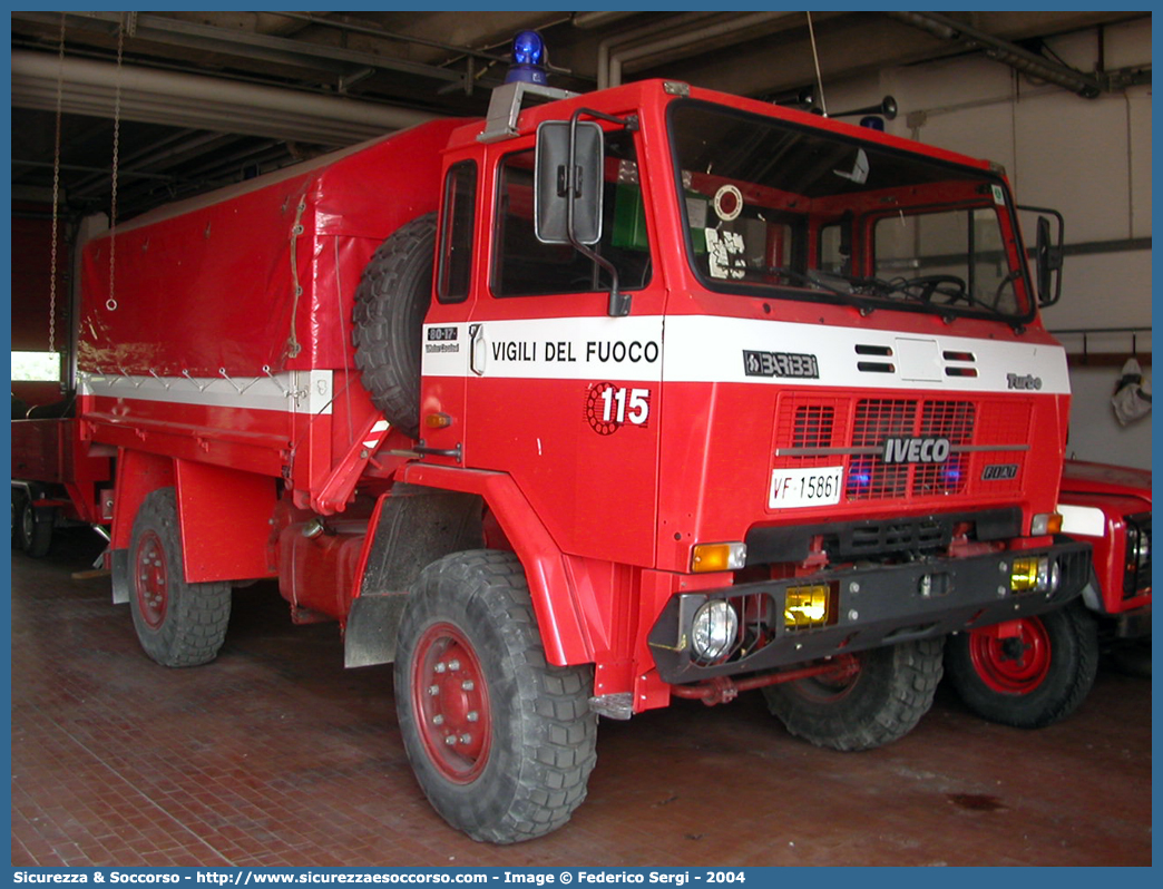 VF 15861
Corpo Nazionale Vigili del Fuoco
Iveco 80-17
Parole chiave: VVF;V.V.F.;Corpo;Nazionale;Vigili;del;Fuoco;Iveco;80-17