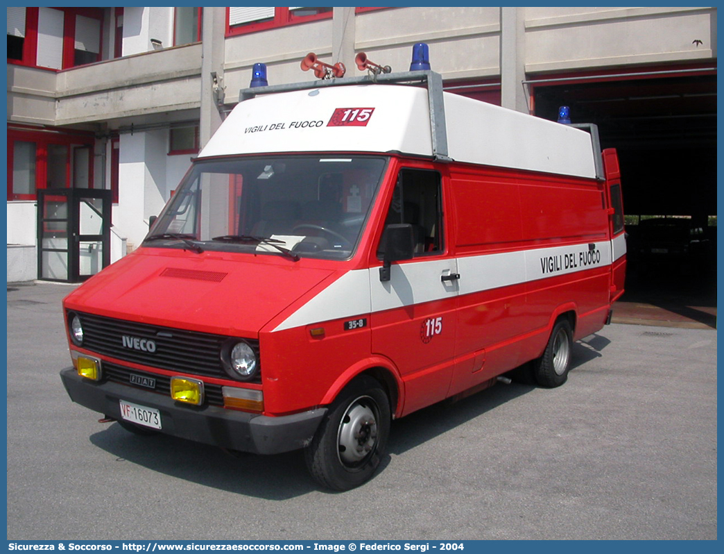 VF 16073
Corpo Nazionale Vigili del Fuoco
Iveco Daily 35-8 I serie
Parole chiave: VF;V.F.;VVF;V.V.F.;Corpo;Nazionale;Vigili del Fuoco;Iveco;Daily;35-8