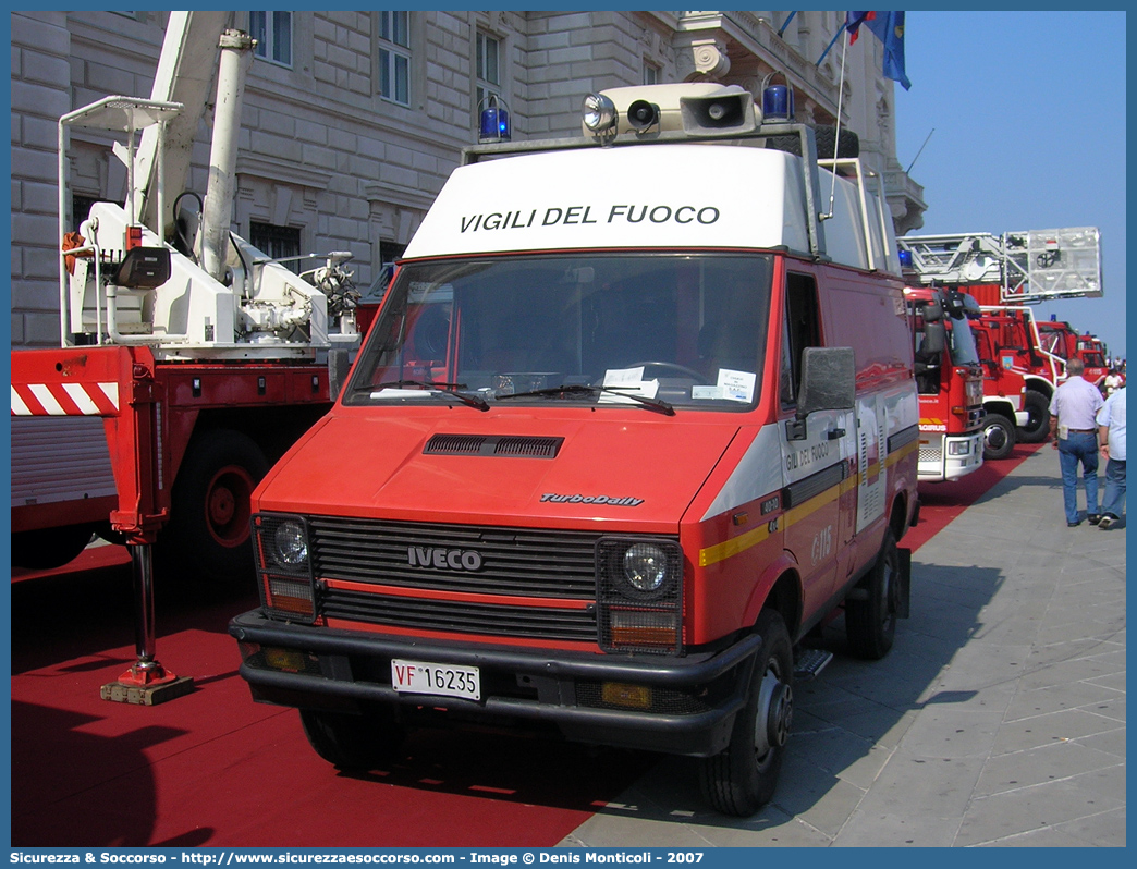 VF 16235
Corpo Nazionale Vigili del Fuoco
Iveco Daily 40-10 4x4 I serie
Parole chiave: VF;V.F.;VVF;V.V.F.;Corpo;Nazionale;Vigili del Fuoco;Iveco;Daily;40-10