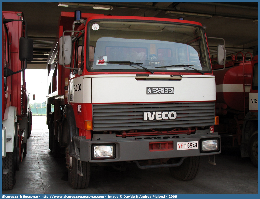 VF 16949
Corpo Nazionale Vigili del Fuoco
Iveco 330-26
Parole chiave: VVF;V.V.F.;Corpo;Nazionale;Vigili;del;Fuoco;Iveco;330-26;330;26