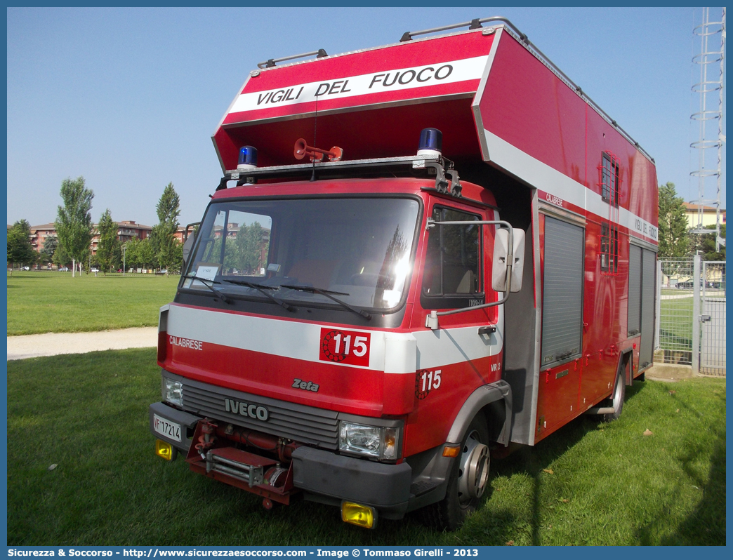 VF 17214
Corpo Nazionale Vigili del Fuoco
Iveco 109-14
Allestitore Calabrese S.p.A.
Parole chiave: VVF;V.V.F.;Corpo;Nazionale;Vigili;del;Fuoco;Polilogistici;Polilogistico;Iveco;109-14;109;14;Calabrese