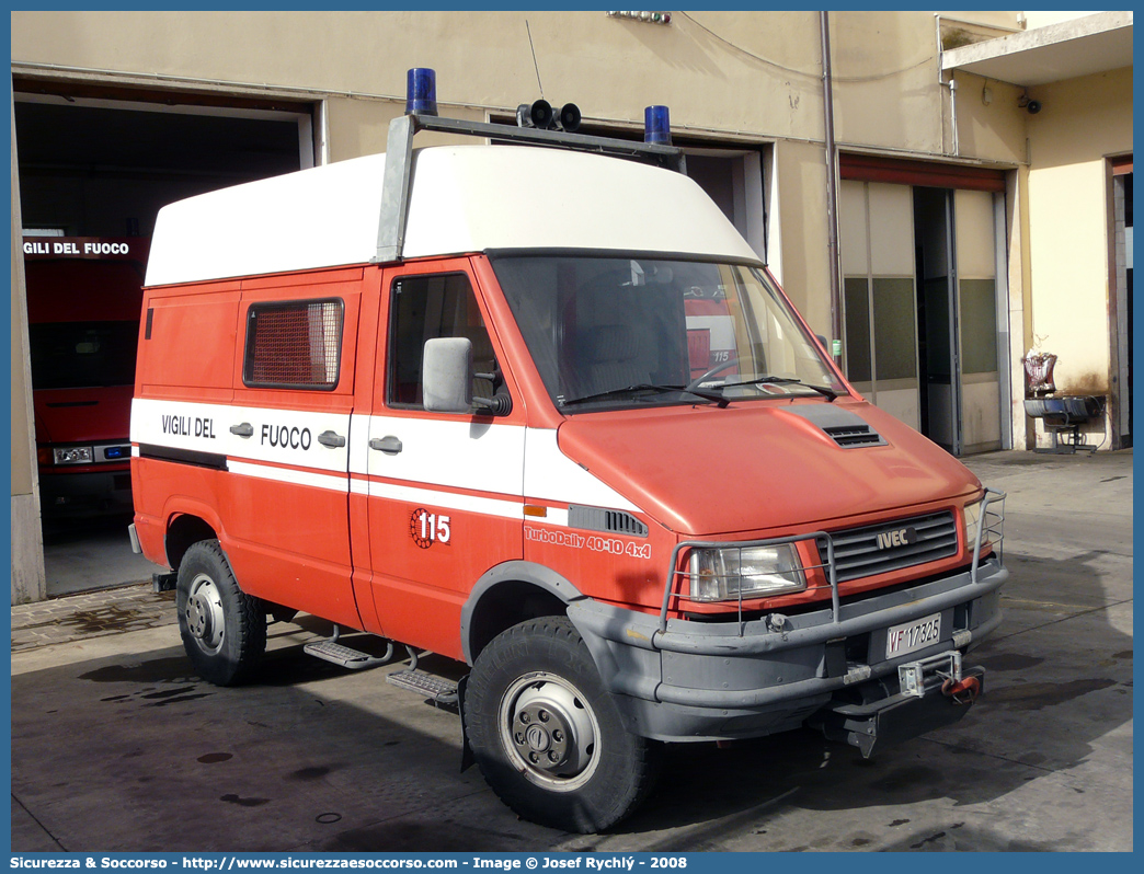 VF 17325
Corpo Nazionale Vigili del Fuoco
Iveco Daily 40-10 4x4 II serie
Parole chiave: VF;V.F.;VVF;V.V.F.;Corpo;Nazionale;Vigili del Fuoco;Iveco;Daily;40-10