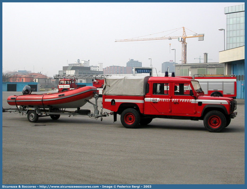 VF 18377
Corpo Nazionale Vigili del Fuoco
Land Rover Defender 130
Parole chiave: VF;VVF;V.F.;V.V.F.;Corpo;Nazionale;Vigili del Fuoco;Vigili;Fuoco;Land Rover;Defender;130