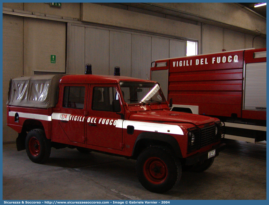 VF 18379
Corpo Nazionale Vigili del Fuoco
Land Rover Defender 130
Parole chiave: VF;VVF;V.F.;V.V.F.;Corpo;Nazionale;Vigili del Fuoco;Vigili;Fuoco;Land Rover;Defender;130