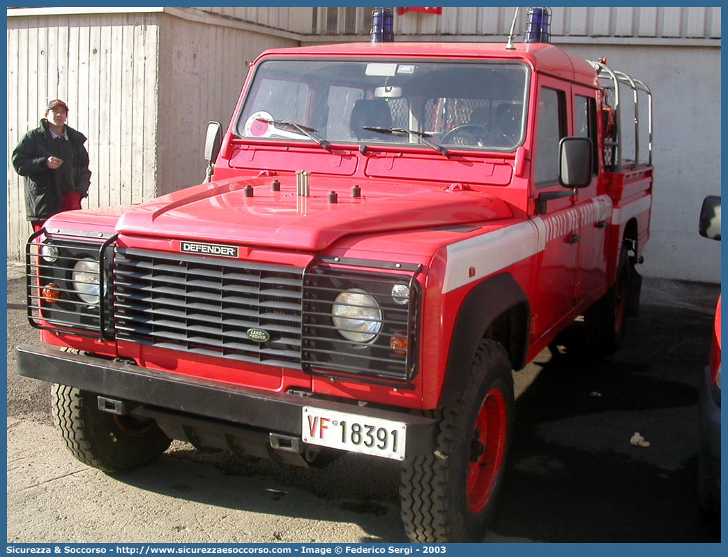 VF 18391
Corpo Nazionale Vigili del Fuoco
Land Rover Defender 130
Parole chiave: VF;VVF;V.F.;V.V.F.;Corpo;Nazionale;Vigili del Fuoco;Vigili;Fuoco;Land Rover;Defender;130