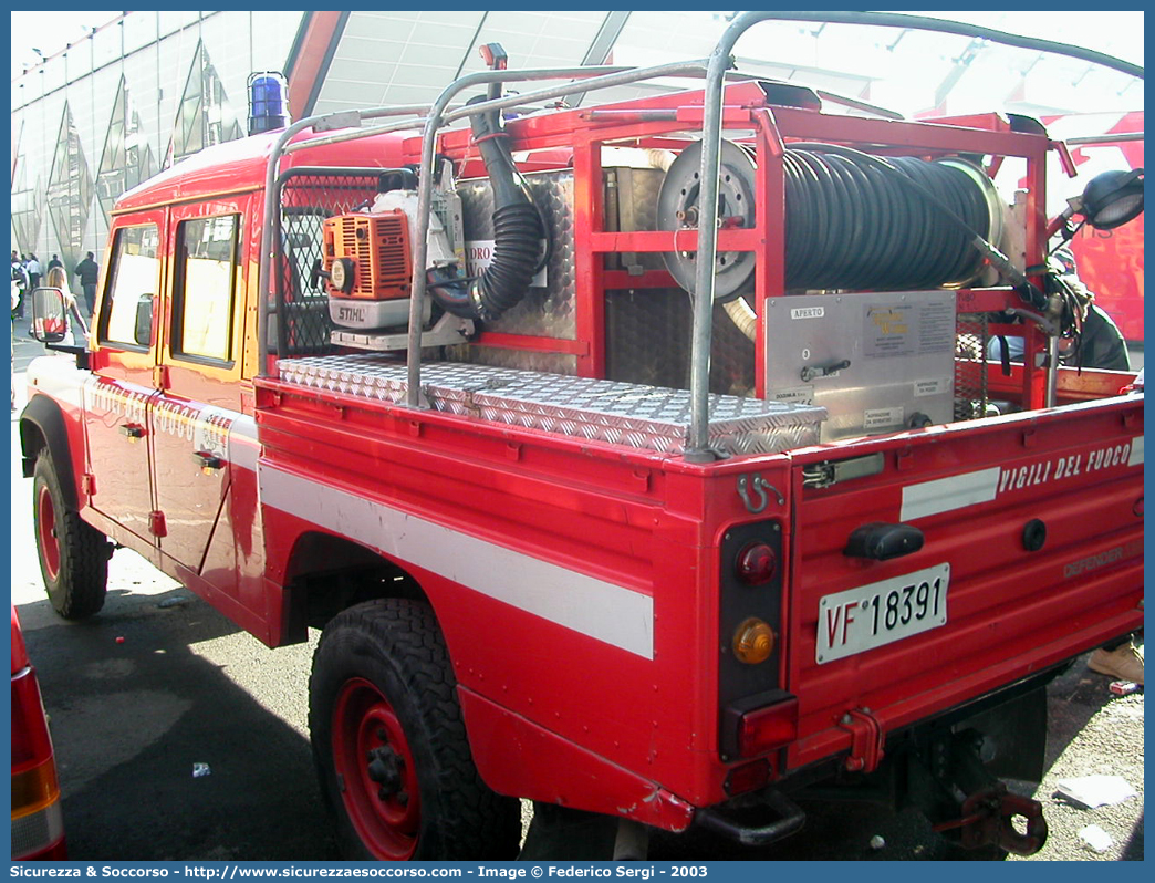 VF 18391
Corpo Nazionale Vigili del Fuoco
Land Rover Defender 130
Parole chiave: VF;VVF;V.F.;V.V.F.;Corpo;Nazionale;Vigili del Fuoco;Vigili;Fuoco;Land Rover;Defender;130