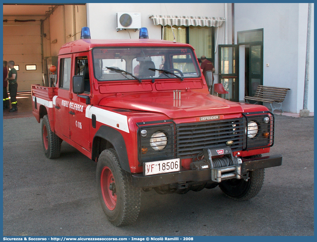 VF 18506
Corpo Nazionale Vigili del Fuoco
Land Rover Defender 130
Parole chiave: VF;VVF;V.F.;V.V.F.;Corpo;Nazionale;Vigili del Fuoco;Vigili;Fuoco;Land Rover;Defender;130