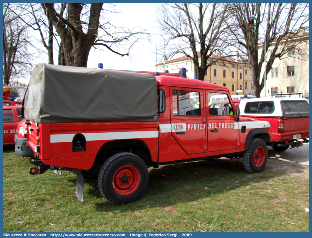 VF 18628
Corpo Nazionale Vigili del Fuoco
Land Rover Defender 130
Parole chiave: VF;VVF;V.F.;V.V.F.;Corpo;Nazionale;Vigili del Fuoco;Vigili;Fuoco;Land Rover;Defender;130