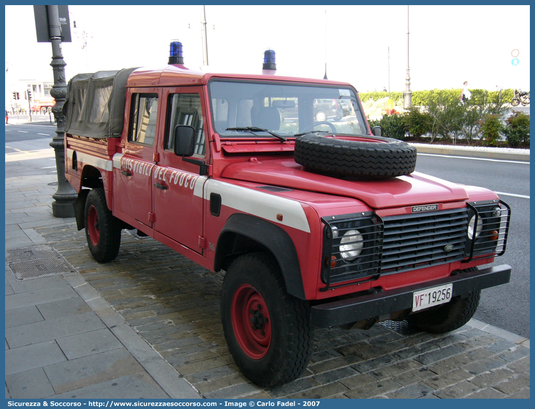 VF 19256
Corpo Nazionale Vigili del Fuoco
Land Rover Defender 130
Parole chiave: VF;VVF;V.F.;V.V.F.;Corpo;Nazionale;Vigili del Fuoco;Vigili;Fuoco;Land Rover;Defender;130