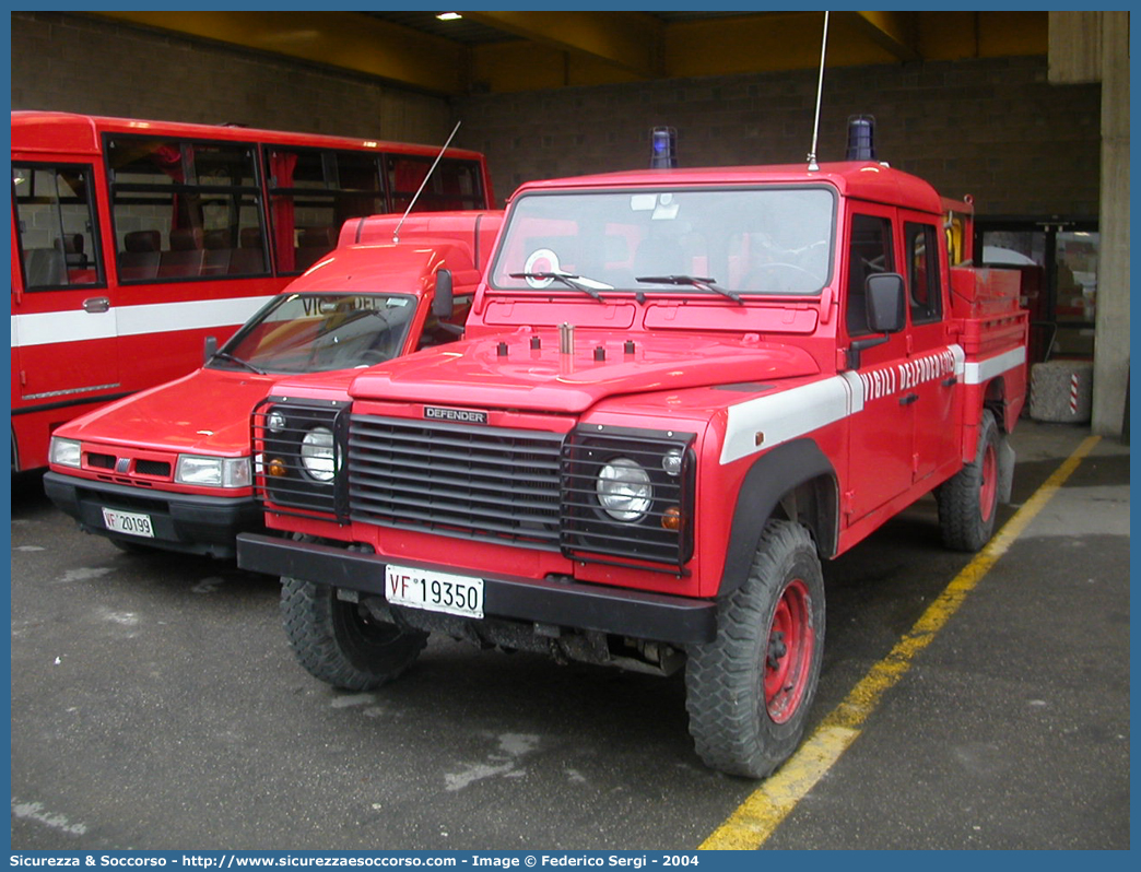 VF 19350
Corpo Nazionale Vigili del Fuoco
Land Rover Defender 130
Parole chiave: VF;VVF;V.F.;V.V.F.;Corpo;Nazionale;Vigili del Fuoco;Vigili;Fuoco;Land Rover;Defender;130