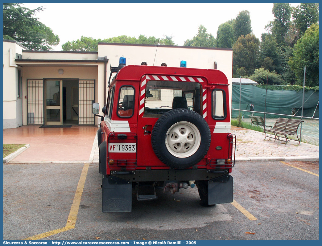 VF 19383
Corpo Nazionale Vigili del Fuoco
Land Rover Defender 90
Parole chiave: VF;VVF;V.F.;V.V.F.;Corpo;Nazionale;Vigili del Fuoco;Vigili;Fuoco;Land Rover;Defender;90;19383