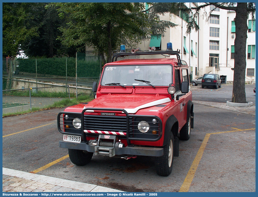 VF 19383
Corpo Nazionale Vigili del Fuoco
Land Rover Defender 90
Parole chiave: VF;VVF;V.F.;V.V.F.;Corpo;Nazionale;Vigili del Fuoco;Vigili;Fuoco;Land Rover;Defender;90;19383