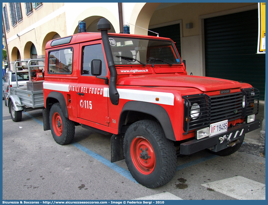 VF 19495
Corpo Nazionale Vigili del Fuoco
Land Rover Defender 90
Parole chiave: VF;VVF;V.F.;V.V.F.;Corpo;Nazionale;Vigili del Fuoco;Vigili;Fuoco;Land Rover;Defender;90;19495