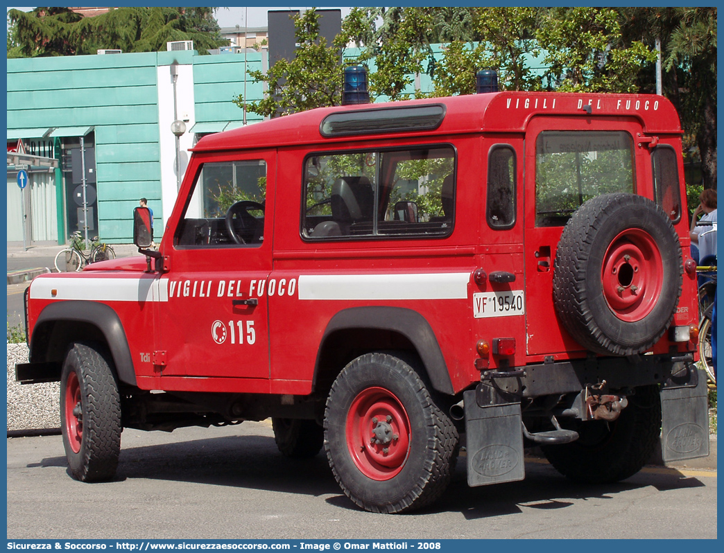 VF 19540
Corpo Nazionale Vigili del Fuoco
Land Rover Defender 90
Parole chiave: VF;VVF;V.F.;V.V.F.;Corpo;Nazionale;Vigili del Fuoco;Vigili;Fuoco;Land Rover;Defender;90;19540