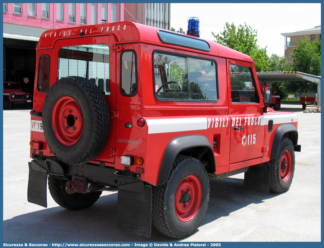 VF 19549
Corpo Nazionale Vigili del Fuoco
Land Rover Defender 90
Parole chiave: VF;VVF;V.F.;V.V.F.;Corpo;Nazionale;Vigili del Fuoco;Vigili;Fuoco;Land Rover;Defender;90;19549