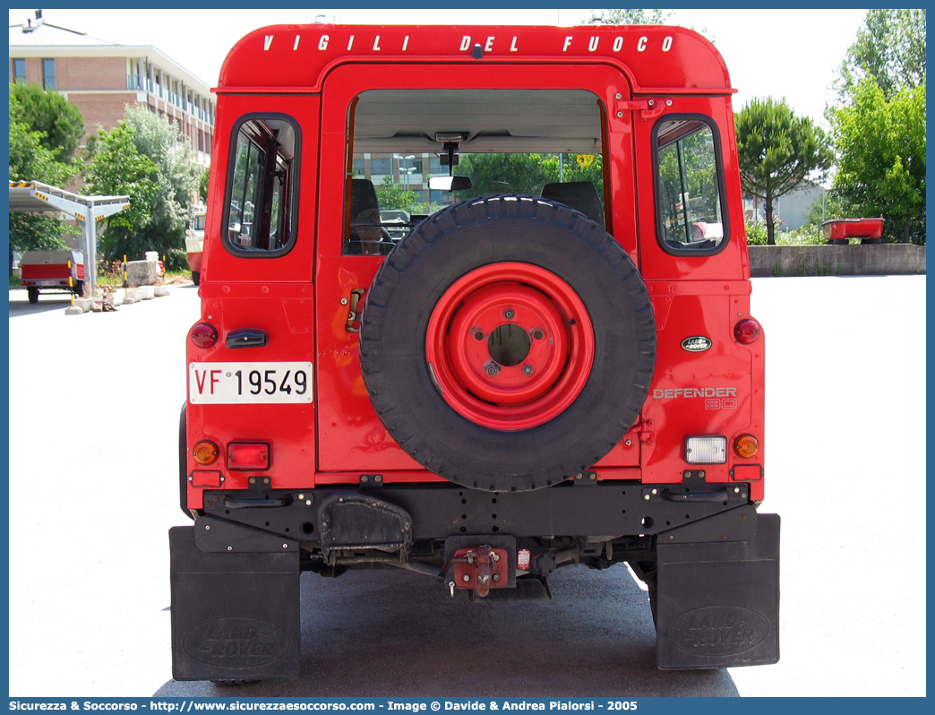 VF 19549
Corpo Nazionale Vigili del Fuoco
Land Rover Defender 90
Parole chiave: VF;VVF;V.F.;V.V.F.;Corpo;Nazionale;Vigili del Fuoco;Vigili;Fuoco;Land Rover;Defender;90;19549