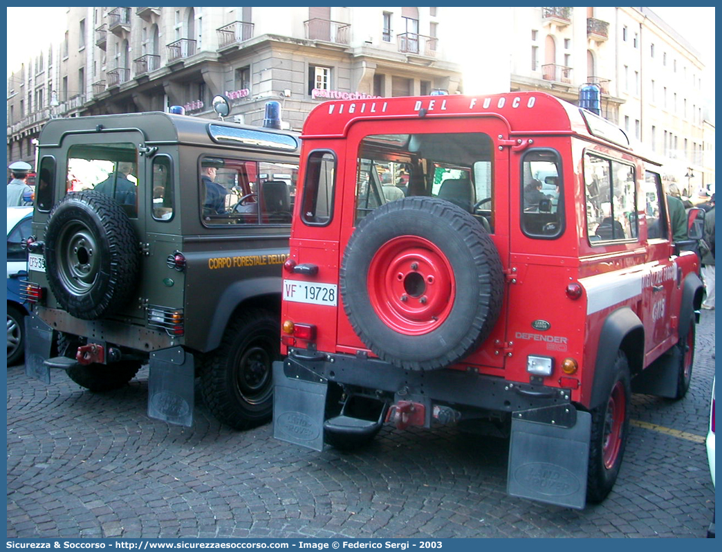 VF 19728
Corpo Nazionale Vigili del Fuoco
Land Rover Defender 90
Parole chiave: VF;VVF;V.F.;V.V.F.;Corpo;Nazionale;Vigili del Fuoco;Vigili;Fuoco;Land Rover;Defender;90;19728