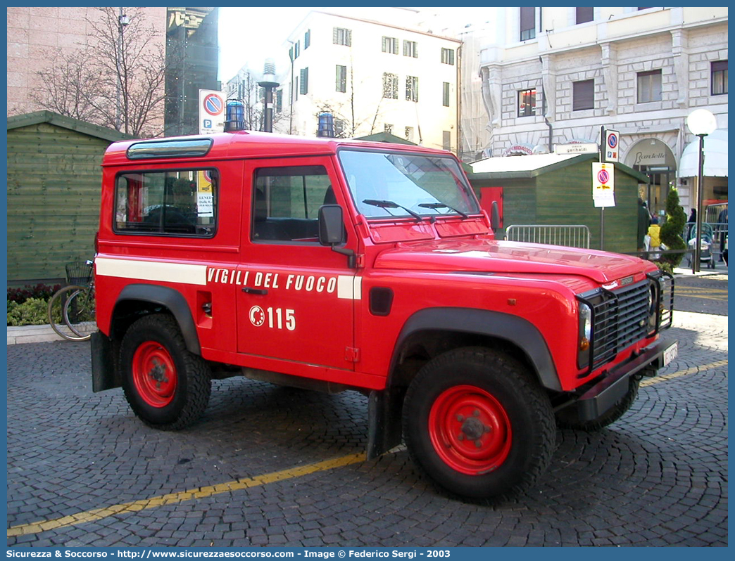 VF 19728
Corpo Nazionale Vigili del Fuoco
Land Rover Defender 90
Parole chiave: VF;VVF;V.F.;V.V.F.;Corpo;Nazionale;Vigili del Fuoco;Vigili;Fuoco;Land Rover;Defender;90;19728