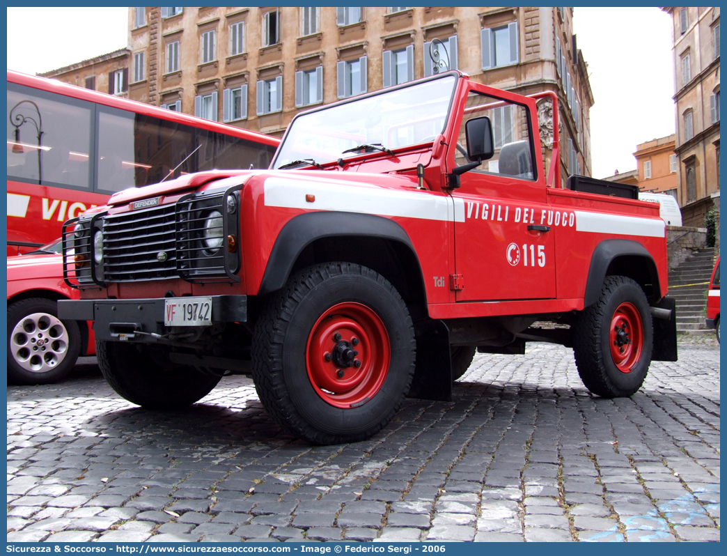 VF 19742
Corpo Nazionale Vigili del Fuoco
Land Rover Defender 90
Parole chiave: VF;VVF;V.F.;V.V.F.;Corpo;Nazionale;Vigili del Fuoco;Vigili;Fuoco;Land Rover;Defender;90;19742