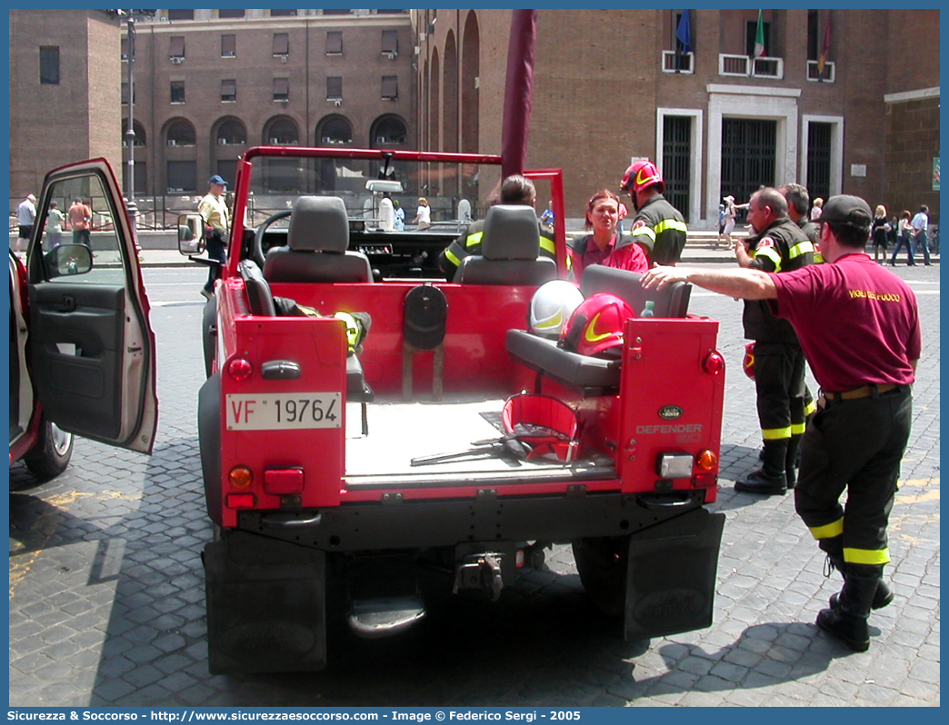 VF 19764
Corpo Nazionale Vigili del Fuoco
Land Rover Defender 90
Parole chiave: VF;VVF;V.F.;V.V.F.;Corpo;Nazionale;Vigili del Fuoco;Vigili;Fuoco;Land Rover;Defender;90;19764