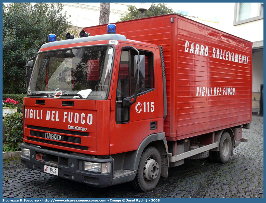 VF 19951
Corpo Nazionale Vigili del Fuoco
Iveco EuroCargo 60E14 I serie
Carro Sollevamenti

Parole chiave: VVF;V.V.F.;Corpo;Nazionale;Vigili;del;Fuoco;Iveco;EuroCargo;60E14