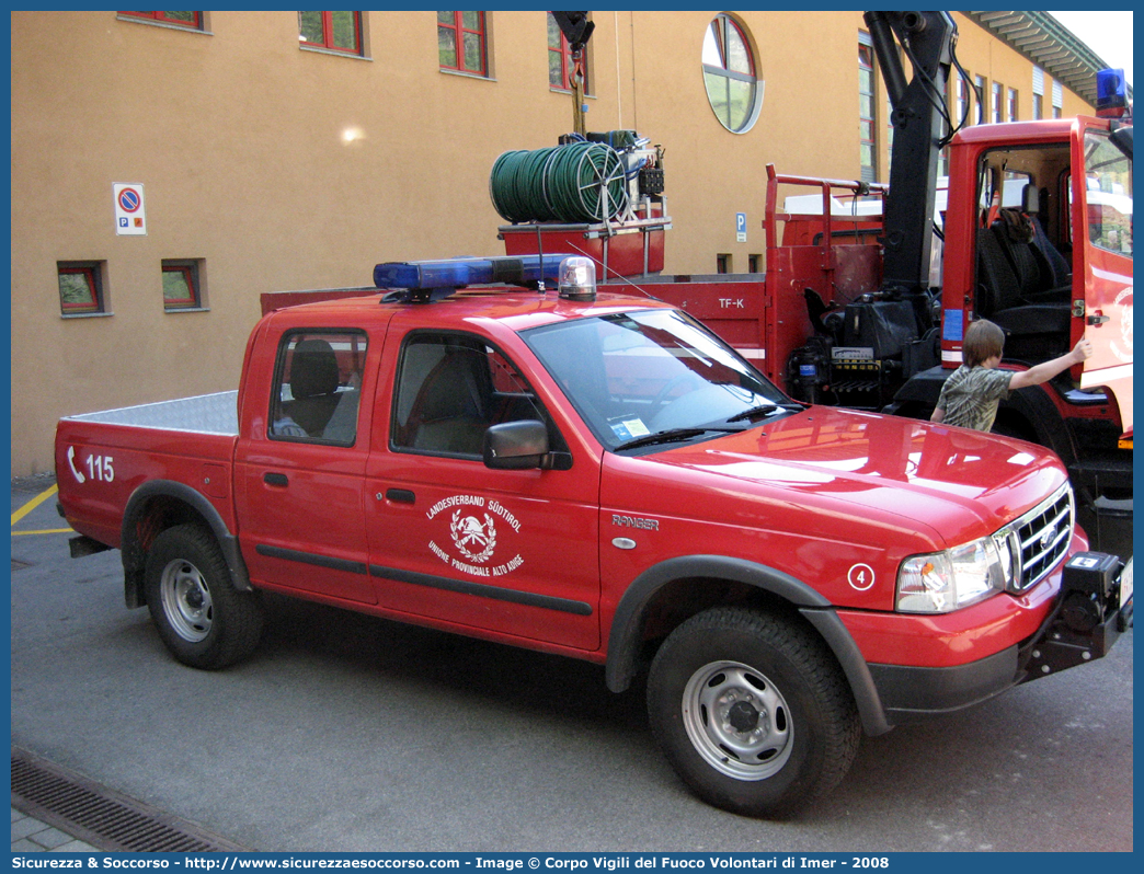 VF 1A2 BZ
Unione Provinciale Alto Adige
Ford Ranger I serie restyling
Parole chiave: VFV;V.F.V.;VF;V.F.;Unione;Provinciale;Corpi;Vigili;Fuoco;Volontari;Alto;Adige;Ford;Ranger