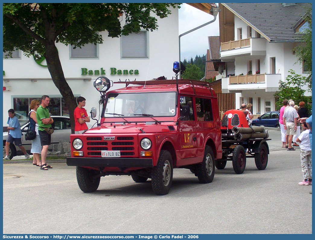 VF 1L0 BZ
Vigili del Fuoco Volontari Santa Maddalena Casies
Freiwillige Feuerwehr St. Magdalena Gsies
Fiat Nuova Campagnola HTL
Parole chiave: VF;VFV;V.F.;V.F.V.;Vigili;Fuoco;Volontari;Freiwillige;Feuerwehr;Santa;Maddalena;Casies;St;Magdalena;Gsies;Fiat;Campagnola;AR76