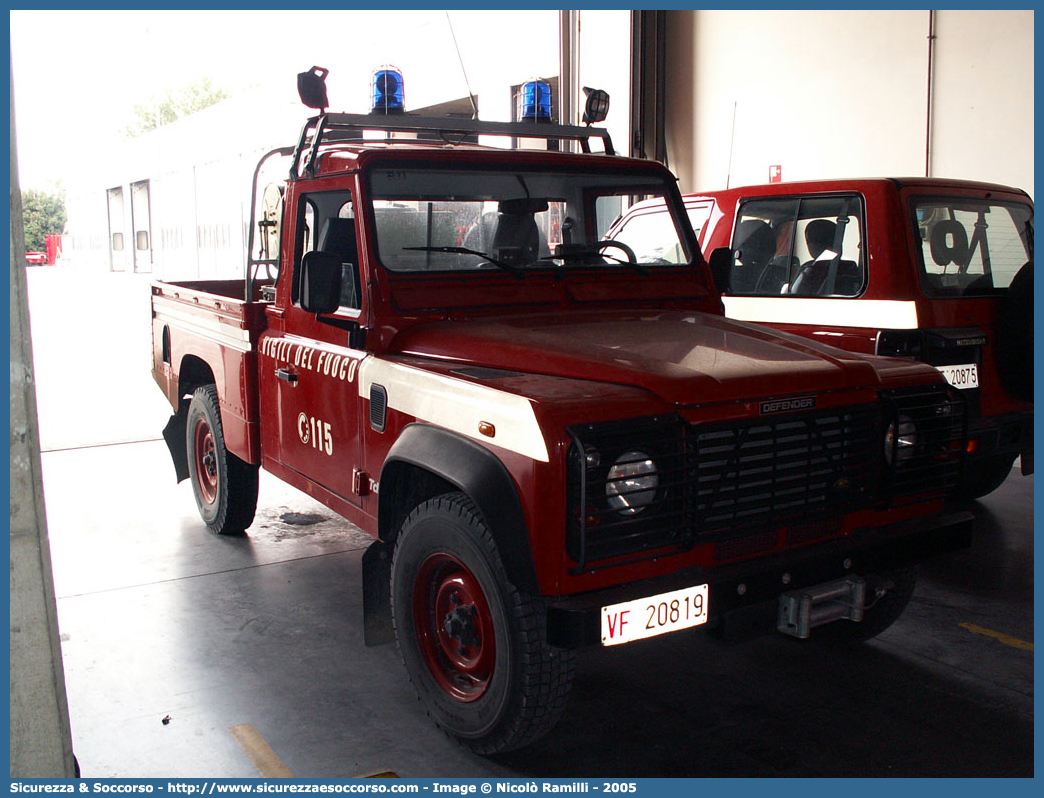 VF 20819
Corpo Nazionale Vigili del Fuoco
Land Rover Defender 130
Parole chiave: VF;VVF;V.F.;V.V.F.;Corpo;Nazionale;Vigili del Fuoco;Vigili;Fuoco;Land Rover;Defender;110