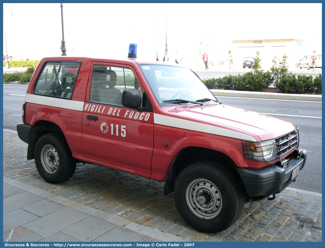 VF 20877
Corpo Nazionale Vigili del Fuoco
Mitsubishi Pajero SWB II serie
Parole chiave: VVF;V.V.F.;Corpo;Nazionale;Vigili;del;Fuoco;Mitsubishi;Pajero;SWB