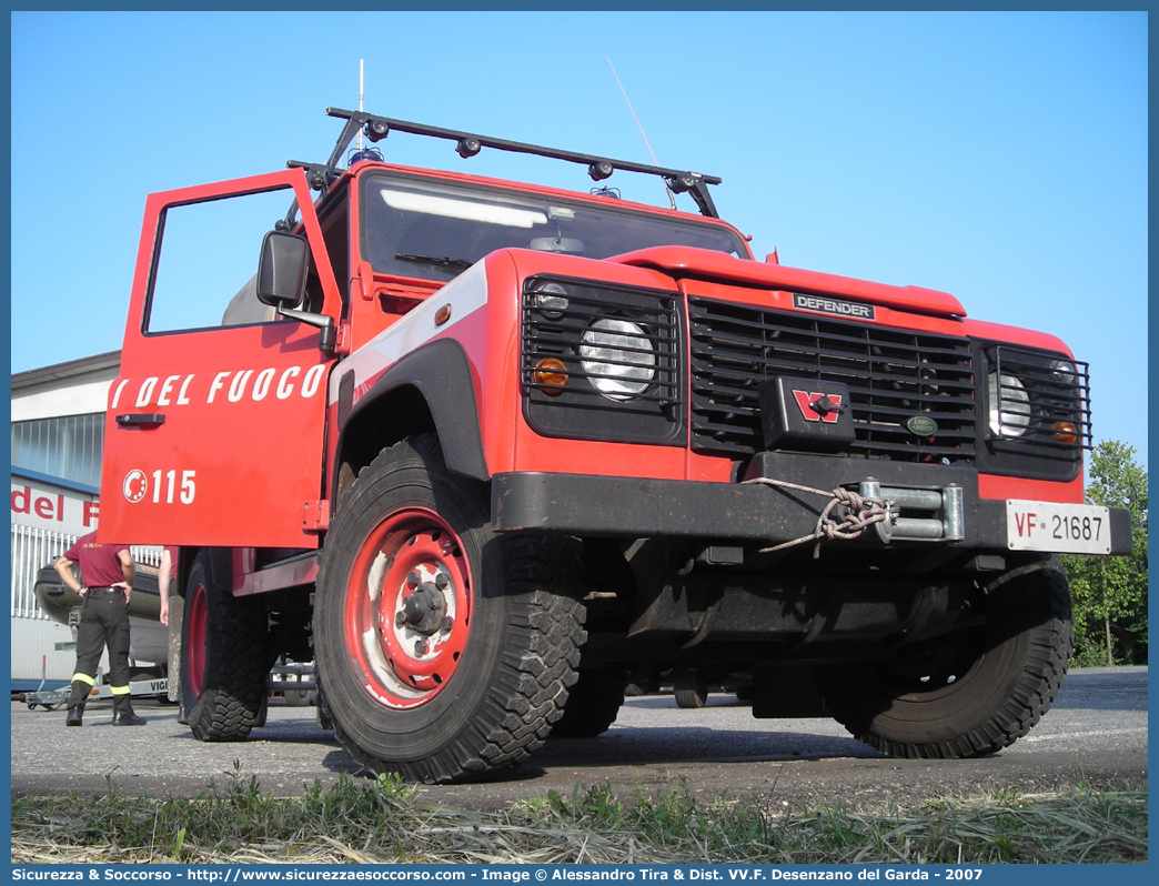 VF 21687
Corpo Nazionale Vigili del Fuoco
Land Rover Defender 90 Pick Up
Parole chiave: VF;VVF;V.F.;V.V.F.;Corpo;Nazionale;Vigili del Fuoco;Vigili;Fuoco;Land Rover;Defender;90;21687