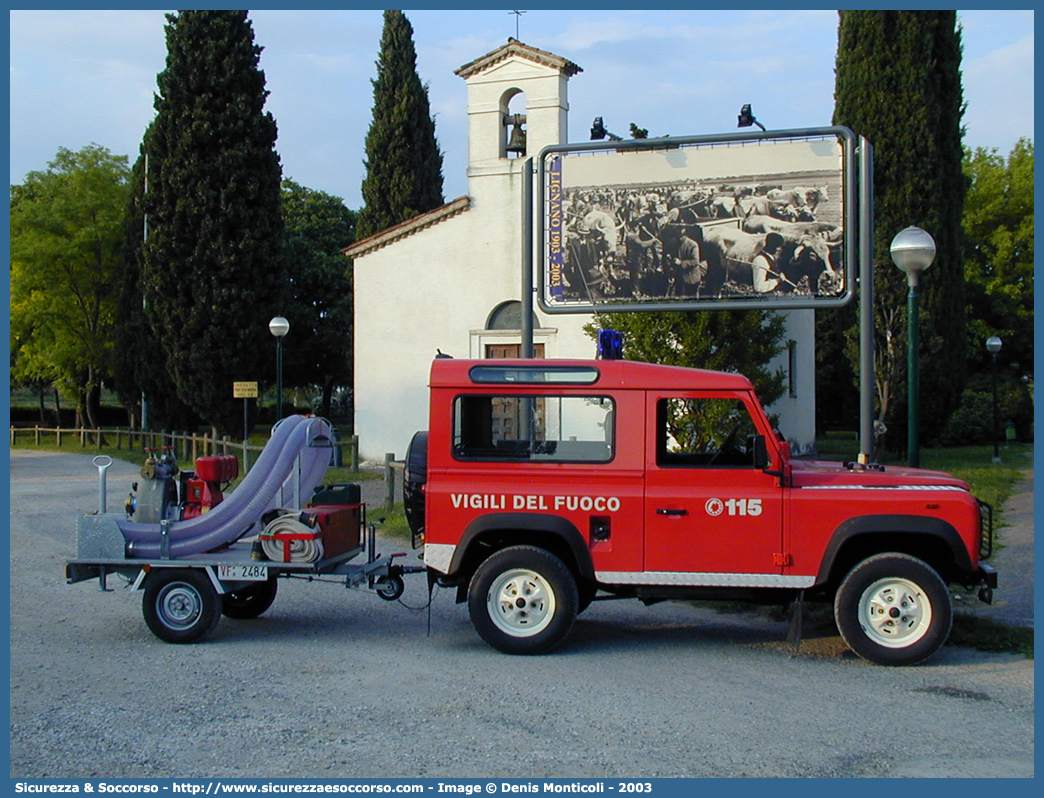 VF 21848
Corpo Nazionale Vigili del Fuoco
Land Rover Defender 90
Parole chiave: VF;VVF;V.F.;V.V.F.;Corpo;Nazionale;Vigili del Fuoco;Vigili;Fuoco;Land Rover;Defender;90;21848