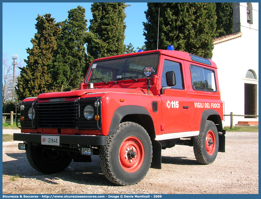 VF 21848
Corpo Nazionale Vigili del Fuoco
Land Rover Defender 90
Parole chiave: VF;VVF;V.F.;V.V.F.;Corpo;Nazionale;Vigili del Fuoco;Vigili;Fuoco;Land Rover;Defender;90;21848