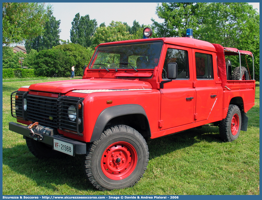 VF 21988
Corpo Nazionale Vigili del Fuoco
Land Rover Defender 130
(fornitura regione Emilia Romagna)
(variante)

Parole chiave: VF;VVF;V.F.;V.V.F.;Corpo;Nazionale;Vigili del Fuoco;Vigili;Fuoco;Land Rover;Defender;130