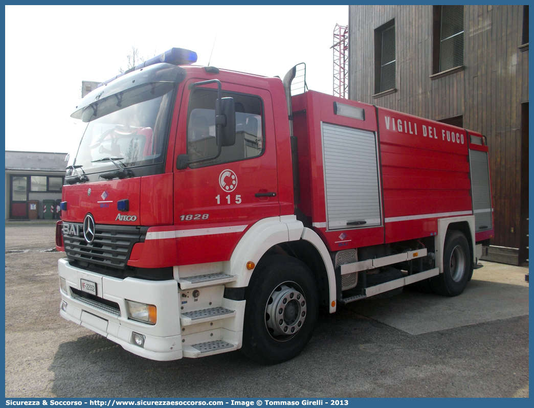 VF 22552
Corpo Nazionale Vigili del Fuoco
Mercedes Benz Atego 1828 I serie restyling
Allestitore BAI S.r.l.
Parole chiave: VVF;V.V.F.;Corpo;Nazionale;Vigili;del;Fuoco;ABP;A.B.P.;AutoBottePompa;AutoBotte;Mercedes Benz;Atego;1828;BAI;B.A.I.