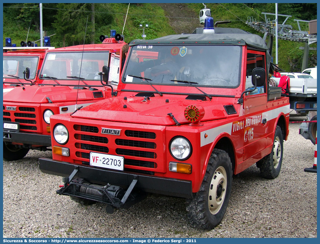 VF 22703
Corpo Nazionale Vigili del Fuoco
Fiat Nuova Campagnola
Parole chiave: VF;VVF;V.F.;V.V.F.;Corpo;Nazionale;Vigili del Fuoco;Vigili;Fuoco;Fiat;Campagnola;1107