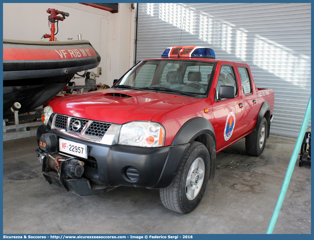 VF 22957
Corpo Nazionale Vigili del Fuoco
Nucleo Portuale
Nissan Navara I serie restyling
Parole chiave: VVF;V.V.F.;Corpo;Nazionale;Vigili;del;Fuoco;Nissan;Navara;Nucleo;Portuale;Navale;Nautica;Nautico;Nautici;Porti