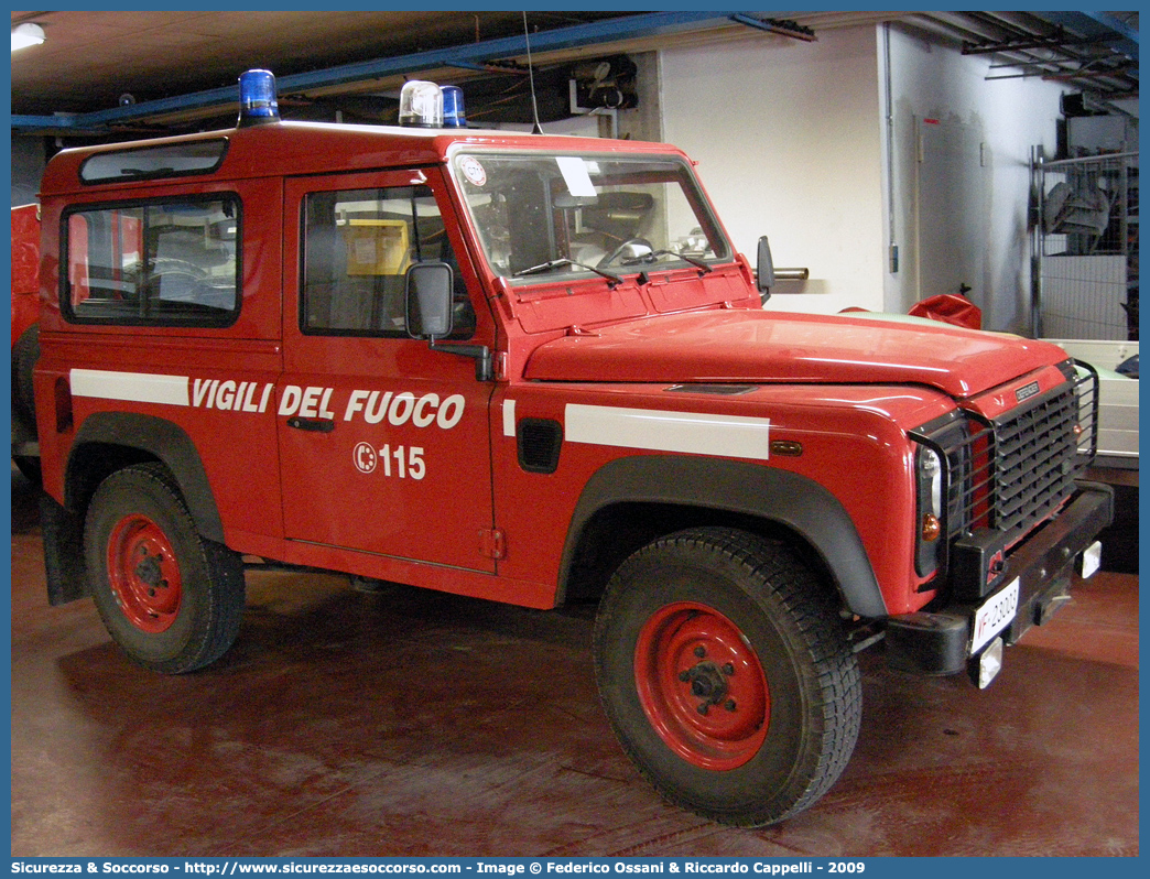 VF 23003
Corpo Nazionale Vigili del Fuoco
Land Rover Defender 90
Parole chiave: VF;VVF;V.F.;V.V.F.;Corpo;Nazionale;Vigili del Fuoco;Vigili;Fuoco;Land Rover;Defender;90;23003