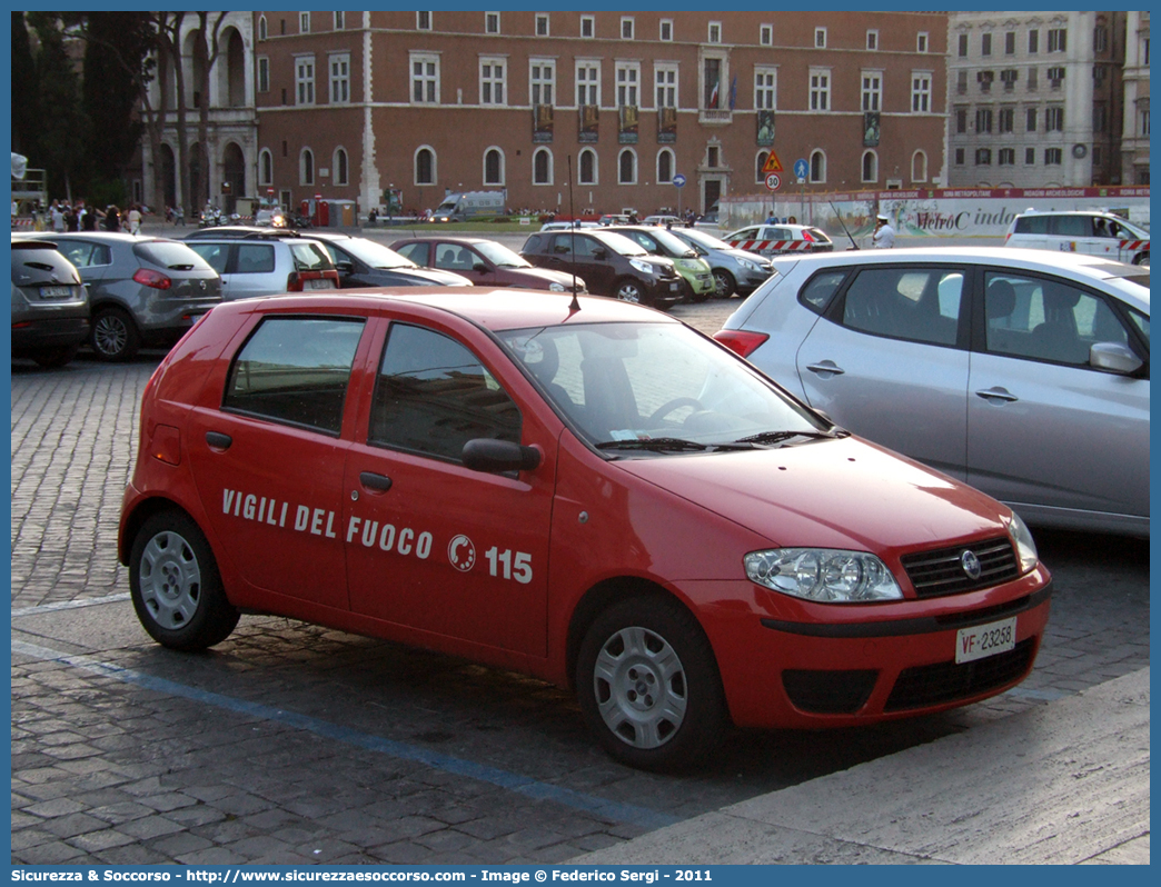 VF 23258
Corpo Nazionale Vigili del Fuoco
Fiat Punto III serie
Parole chiave: VVF;V.V.F.;Corpo;Nazionale;Vigili;del;Fuoco;Fiat;Punto