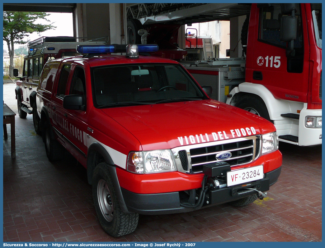 VF 23284
Corpo Nazionale Vigili del Fuoco
Ford Ranger I serie restyling
Parole chiave: VF;VVF;V.F.;V.V.F.;Corpo;Nazionale;Vigili del Fuoco;Vigili;Fuoco;Ford;Ranger